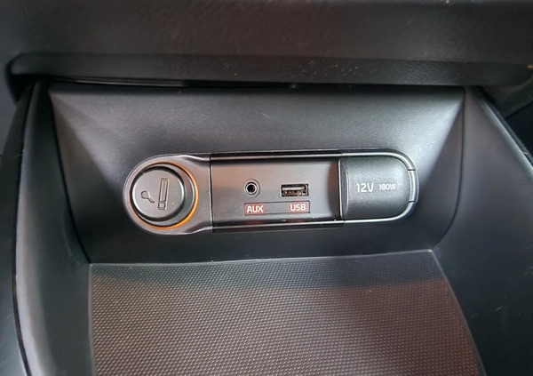 Kia Soul cena 40900 przebieg: 135310, rok produkcji 2015 z Ciechanów małe 232